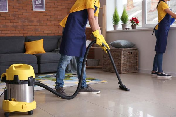 خدمة تنظيف المنازل والشقق